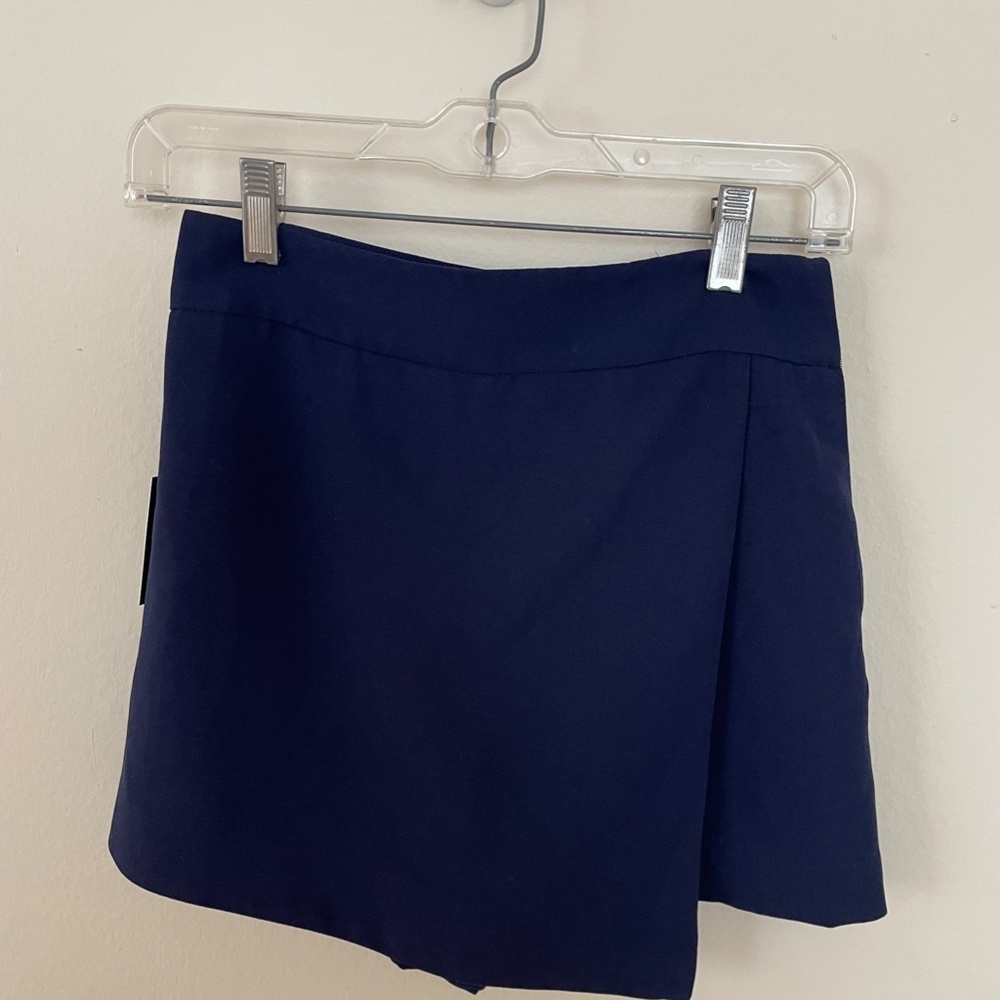 NEW Forever 21 Navy Skort